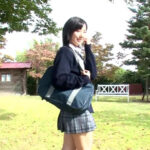 『高画質』 美少女の裸 ～制服を脱ぎ捨てた女子校生さんの裸体、パイパンで神々しい～ ＜動画＞