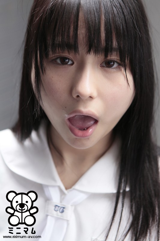 『高画質』 精子は飲むものだと教えられる。まみる149cm ＜動画＞