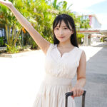 『高画質』 三線持って東京から沖縄に帰郷！Hcup巨乳の島人AVデビュー3周年でうちなー凱旋やりぶさー！ 楪カレン ＜動画＞