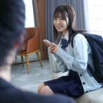 『高画質』 テーマパークがまさかの臨時休業…。 僕（大学生）はヤル事の無くなった あざと可愛い後輩（J○彼氏持ち）の誘惑に乗っかり一日中何度も、何度もセックスした。 茉城まみ ＜動画＞