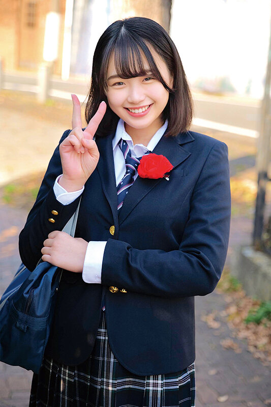 『高画質』 祝！卒業おめでとう！人生初中出し！男性経験ほぼゼロのうぶな...