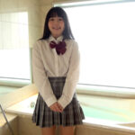 『高画質』 【濡れフェチ】制服美女の髪濡れフェチWETLOOK 泉りおん ＜動画＞