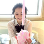 『高画質』 制服美女の泡スプレーでウェット＆メッシー★ 泉りおん ＜動画＞