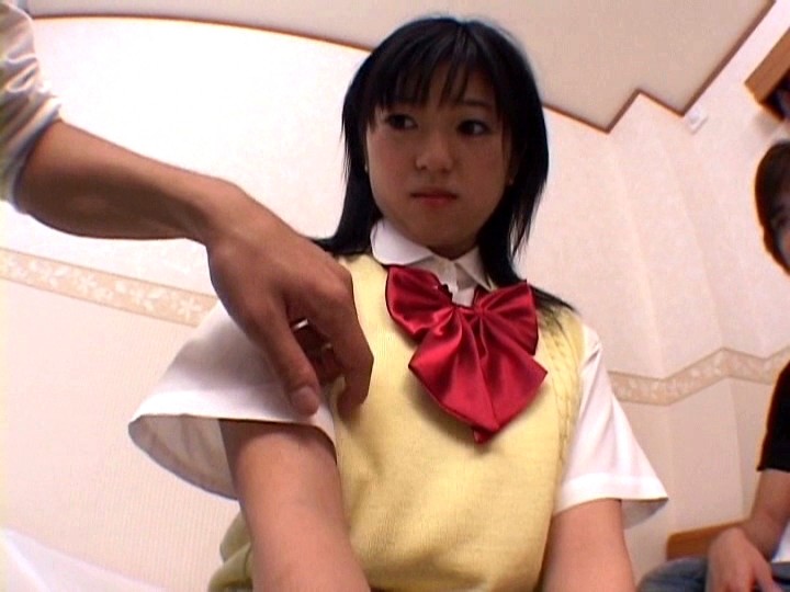 『高画質』 ギャル男とチャラ男が援交少女をダマシて無理矢理ビデオ撮影 ...