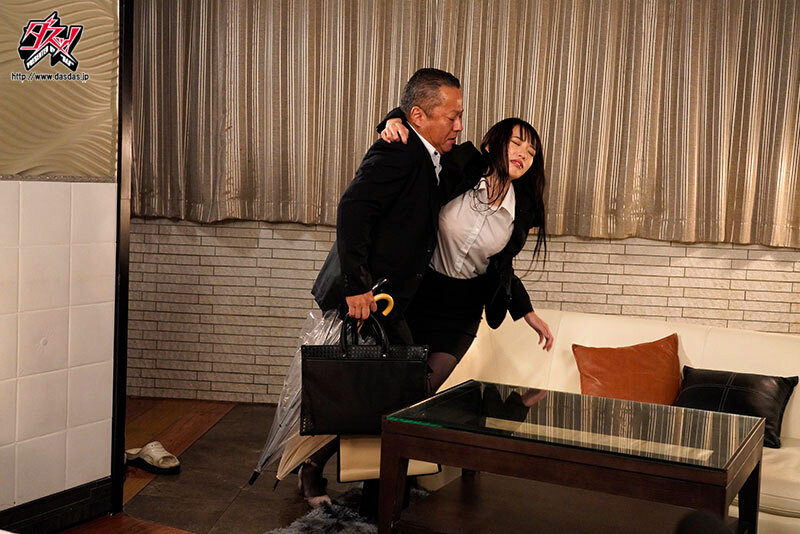 『高画質』 出張先で集中豪雨 嫌いな上司の前でまさか酔い潰れ…突然の相...