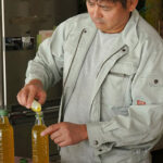 『高画質』 野ション女子○生連鎖開脚拘束おしっこ噴射3恥ずかしがりながらもおしっこ噴射する童顔美少女 泉りおん ＜動画＞