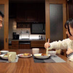 『高画質』 おじさんチ●ポで性に目覚めてしまった私 月本海咲 ＜動画＞