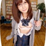 『高画質』 【VR】小島みなみ 図書室でしようよ～上目遣いフェラチオ～ ＜動画＞