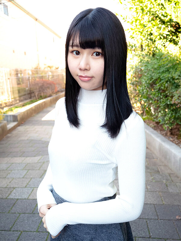 『高画質』 潮吹きすぎて彼氏にフラれてばかりのまな板ペチャパイ炉利っこ...