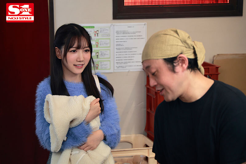 『高画質』 終電を逃したバイト先店長と女子大生はその後…ホテルで朝まで...