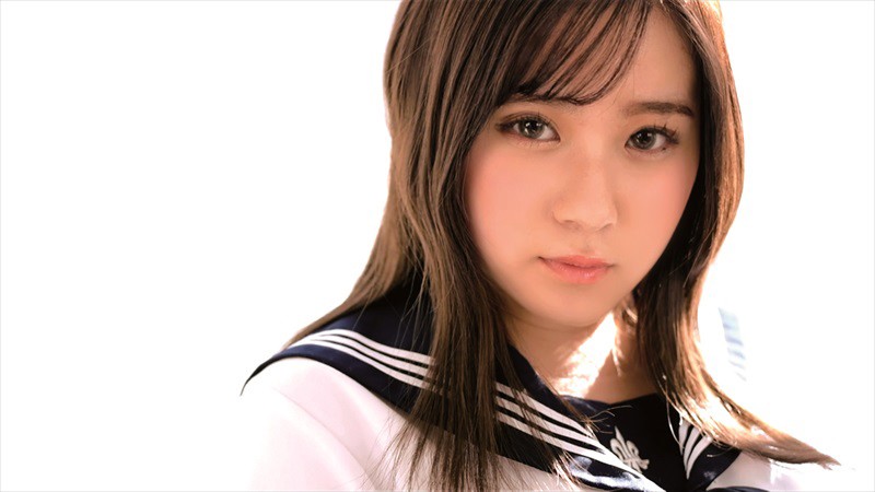 『高画質』 ず～っとカメラ目線でおじさん大好き制服美少女とハメまくり青...