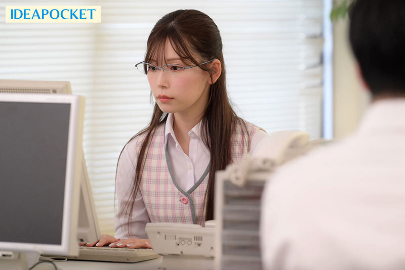 『高画質』 デリヘル呼んだらいつも領収書を突っ返してくる経理部のド真面...