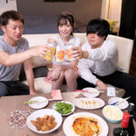 『高画質』 宅飲み逆NTR 親友のカノジョが即勃起するボクを弄び何度も杭打ち騎乗位で連続射精。 橋本ありな ＜動画＞