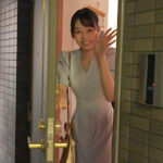 『高画質』 デビュー1周年記念！いきなりお宅に突撃！台本・演出無しのアドリブSEX！M男クンのエッチなお願い叶えますスッペシャル！ 時田亜美 ＜動画＞