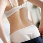 『高画質』 10代の私の誘惑に負けるオヤジ教師キモいって思いながらセックスしていました。 小坂七香 ＜動画＞