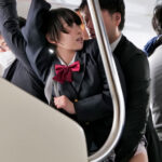 『高画質』 初めてサレた快感が忘れられず電車痴●にハマってしまった女子●生の末路 架乃ゆら ＜動画＞