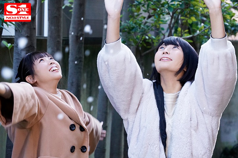 『高画質』 年に一度だけ会う巨乳従姉妹2人とただひたすらセックスに明け...