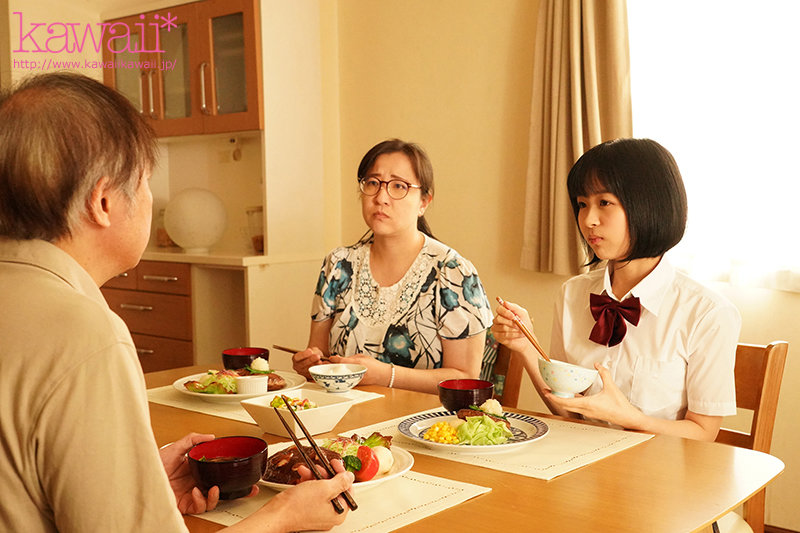 『高画質』 「新しいお義父さんの目的は女子●生の私でした…」 母の再婚...