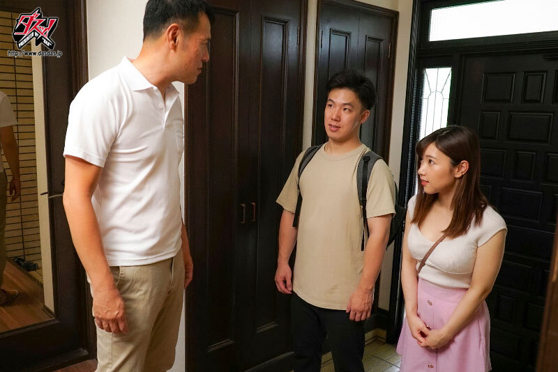 『高画質』 華奢巨乳の彼女が俺の親父に寝取られ種付けプレスされていた。...