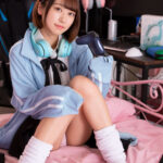 『高画質』 いつでもおま×こ使い放題！ ゲームしながら自由にハメさせてくれるドスケベ引きこもりゲーマー妹 奈築りお ＜動画＞