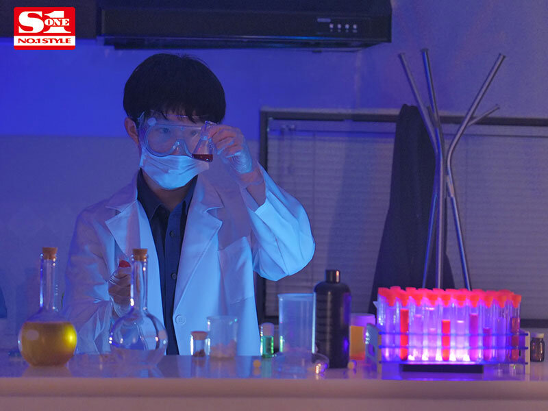 『高画質』 純真無垢なお嬢様女子大生【同級生】に媚薬を盛り続けて4日目...