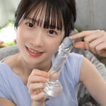 『高画質』 アナタの最高オナニーのために白上咲花が可愛く見つめておち●こを刺激、そして何度も射精を笑顔で受け止める…大量顔射スマイルオナサポ ＜動画＞