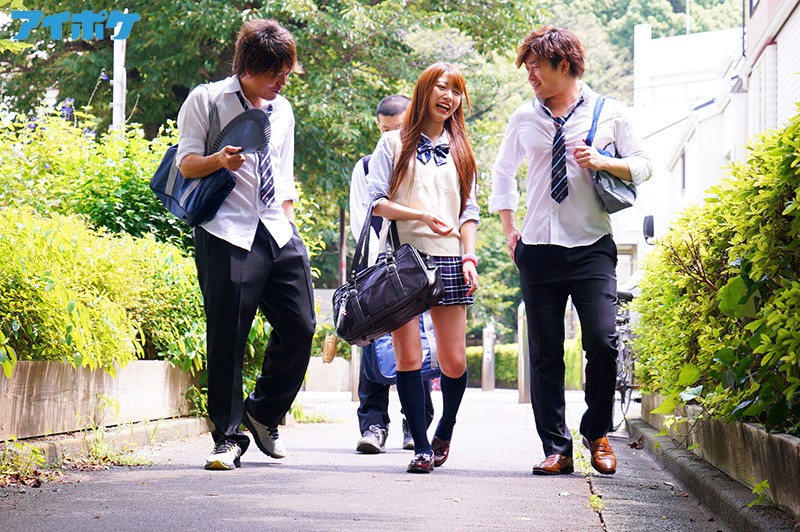 『高画質』 ボク以外のクラス全員とヤリまくりの西宮をチ○ポ堕ちするまで...