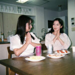 『高画質』 もしも2人が交際したら…好きが溢れる1日になりました。一緒にご飯作ってシャワー浴びて胸を重ね朝まで抱き合った初めてのお泊りおうちデート 月野かすみ 星乃夏月 ＜動画＞