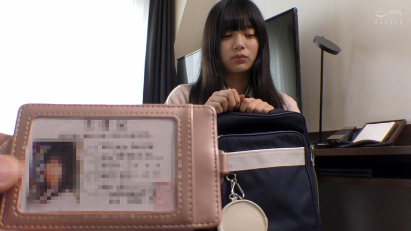 『高画質』 大人っぽい可愛らしさに甘い喘ぎ声 パイパンマ○コをオチ○ポ...