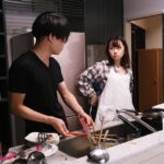 『高画質』 川の字で寝ていた彼女が真横で親友に夜●いされているのに寝たふりをする僕。 架乃ゆら ＜動画＞