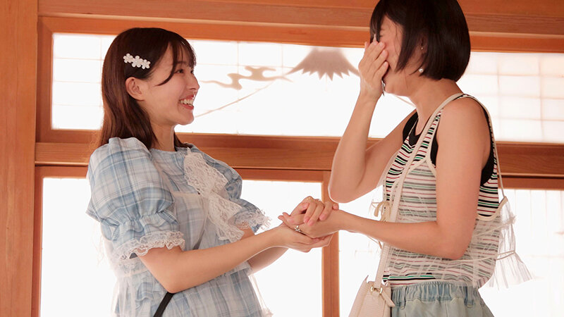 『高画質』 あの時、初レズに目覚めた2人は3年後に再会し会えなかった時...