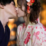 『高画質』 花火大会で突然の大雨 彼にふられて駆けつけてくれた幼馴染と駆け込んだラブホ相部屋で朝陽が昇るまでずぶ濡れのまま何度も中出しSEXしまくった 小野六花 ＜動画＞