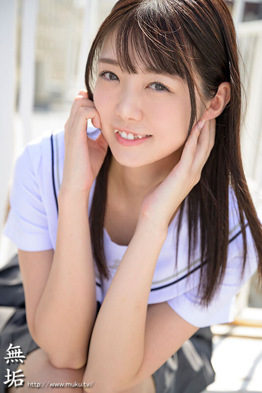 『高画質』 可愛い八重歯と制服のきみ。 無垢 164cmパイパンスレン...