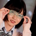 『高画質』 メガネっ娘Hカップ19歳巨乳女子大生はじめてのナマ中出し 初愛ねんね ＜動画＞