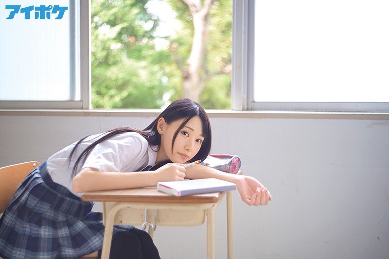 『高画質』 ねぇねぇエッチしちゃう？ めちゃカワ制服美少女とパコパコ学...