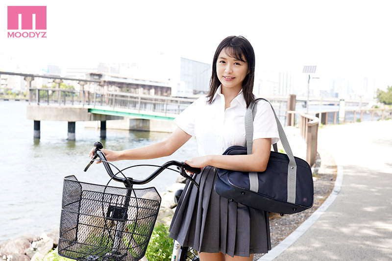 『高画質』 新人21歳 他校でも噂になった学校一の優等生は経験人数50...