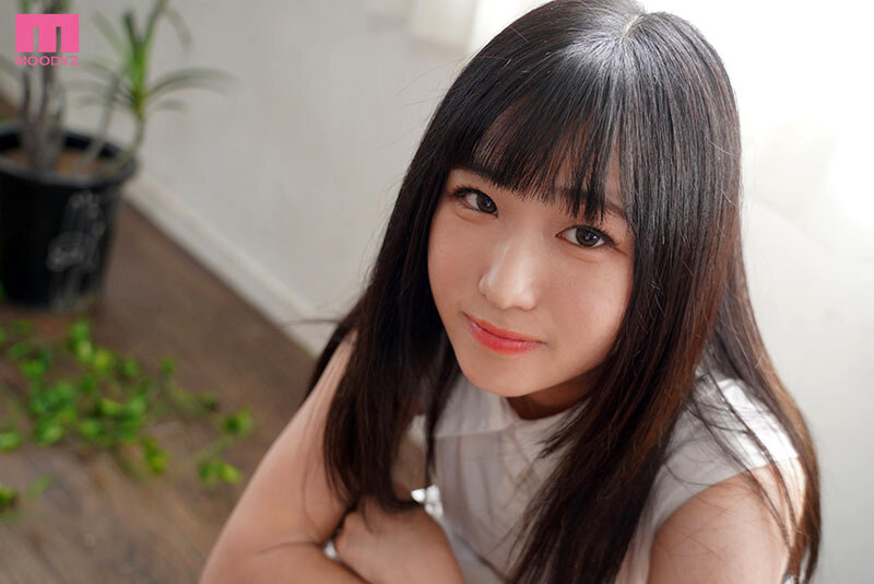 『高画質』 新人 永遠の少女AVデビュー 岡田奈々 ＜動画＞