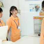 『高画質』 バイト先コンビニの大好きなスレンダーポニテ彼女が最低なゲス店長に寝取られ言いなり肉オナホに快楽堕ちさせられていた。 吉沢梨亜 ＜動画＞