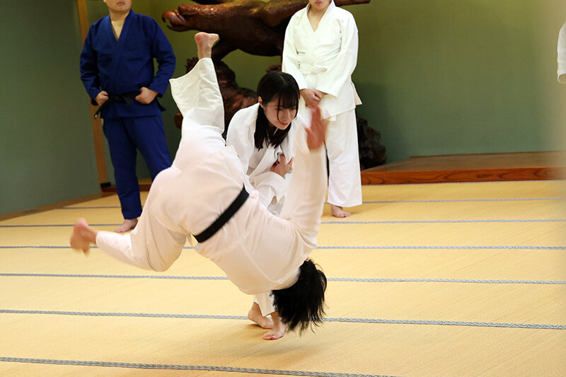 『高画質』 まさかこんなけなげなひよこ女子が…媚薬を盛られ理性完全崩壊...