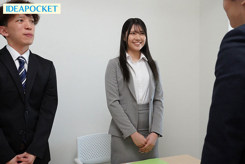 『高画質』 出張先が記録的豪雨で童貞部下と突然相部屋に…雨で濡れた身体...