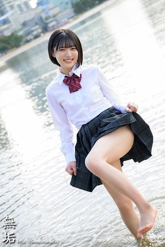 『高画質』 背伸びざかりの制服少女は修学旅行を抜け出してパパ世代おじさ...