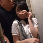 『高画質』 恐怖で震え上がる無抵抗な制服少女を無理矢理レ●プ中出し 完全撮り卸し240分10人 ＜動画＞