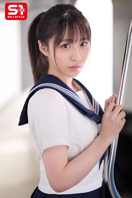 『高画質』 この女子学生、純粋そうに見えて中年教師に恋し、痴●師（他人...