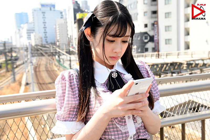 『高画質』 SNSで拾った家出少女を媚薬キメセク漬け 絶倫チ○ポが満足...