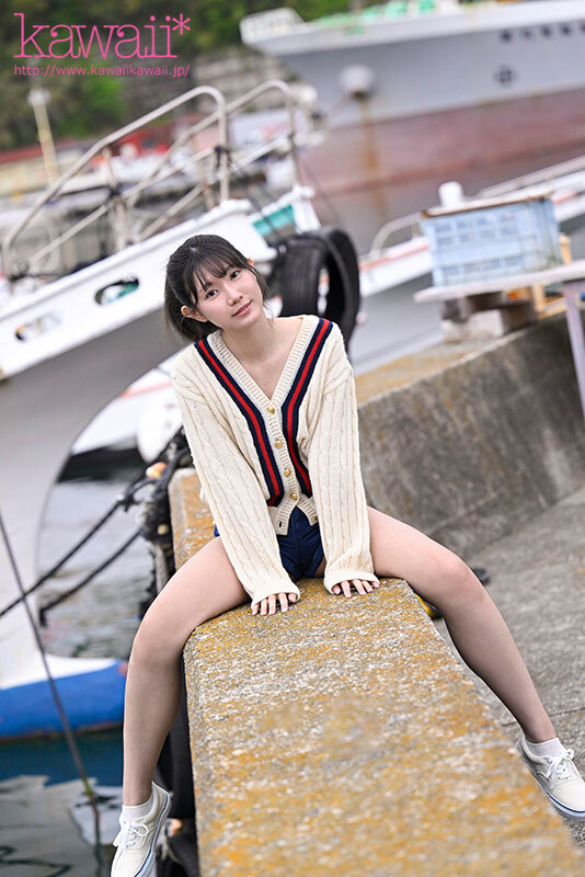 『高画質』 このシャイなヒロインにグチャグチャにぶっかけます。 谷村凪...