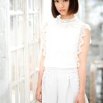 『高画質』 新人 19歳AVデビュー FIRST IMPRESSION 136 純心少女 ―幼くも力強い大きな瞳の少女― もなみ鈴 ＜動画＞