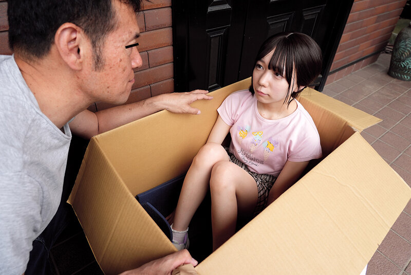 『高画質』 家の前で捨て子を拾ってしまいました…ちびっ子パイパンゆなち...