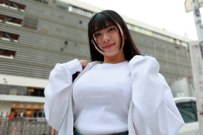 『高画質』 天然爆乳田舎娘のノーブラ東京観光～杏奈ちゃん（Gカップ・9...