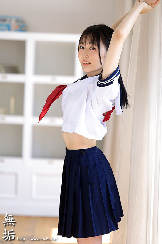 『高画質』 新人 透明感抜群の制服美少女 透き通るような白い肌、敏感な...