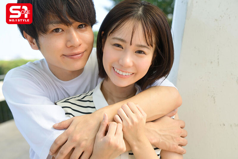 『高画質』 笑顔の裏に隠れたエロス 僕だけに距離感近い女の子とデートし...